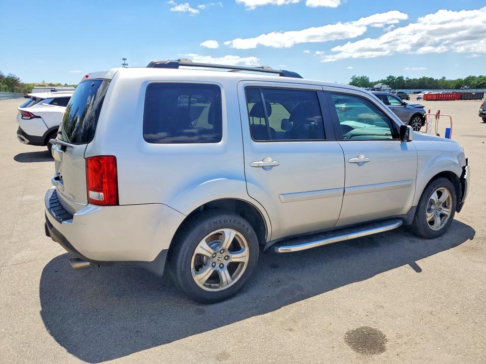 57240536 :رقم المزاد ، 5FNYF4H76EB009143 vin ، 2014 Honda Pilot مزاد بيع