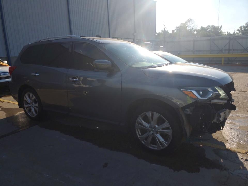 57814896 :رقم المزاد ، 5N1DR2MM9JC604237 vin ، 2018 Nissan Pathfinder مزاد بيع