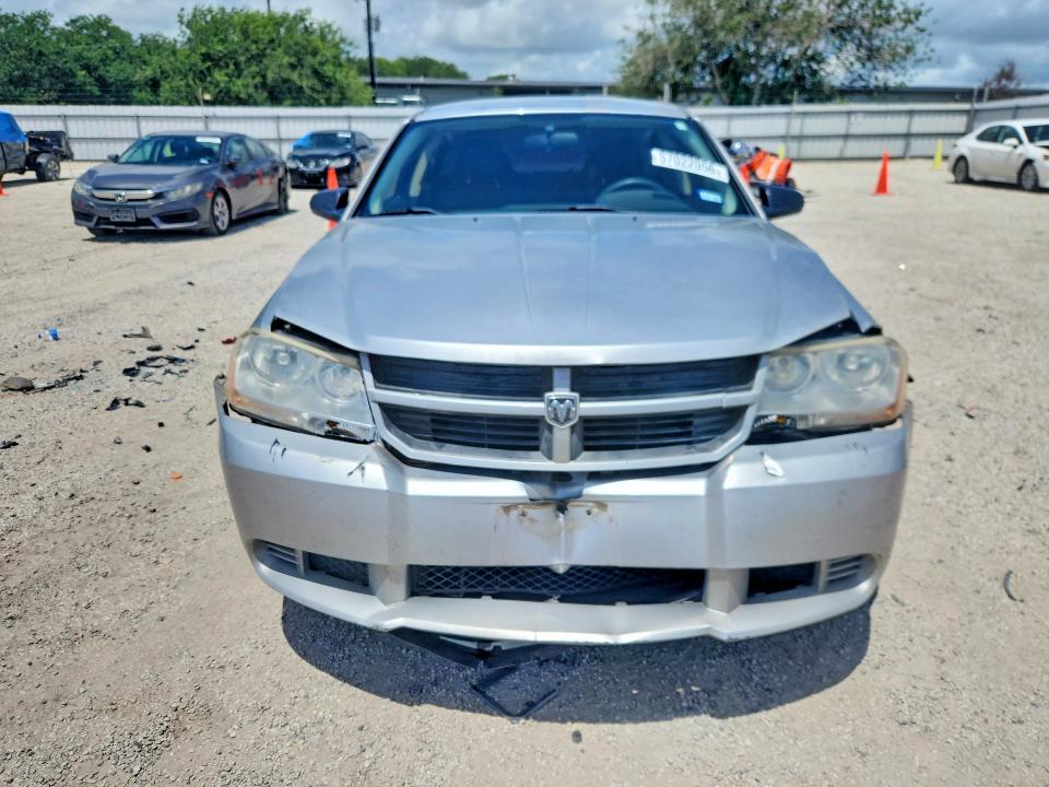 57022056 :رقم المزاد ، 1B3CC4FB2AN150637 vin ، 2010 Dodge Avenger مزاد بيع