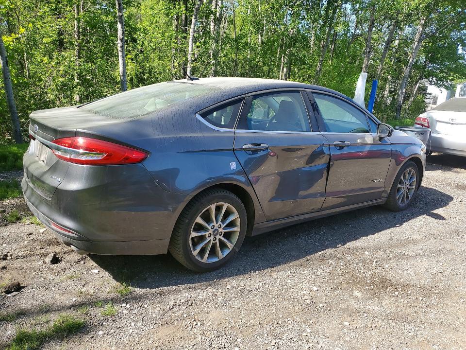 2017 Ford Fusion მანქანა იყიდება აუქციონზე, vin: 3FA6P0UU9HR101784, აუქციონის ნომერი: 54550106