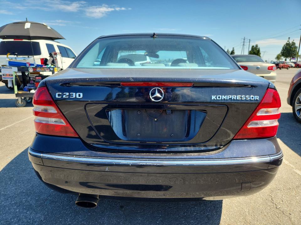 Продажа на аукционе авто 2005 Mercedes-benz C, vin: WDBRF40J15F682475, номер лота: 57295136