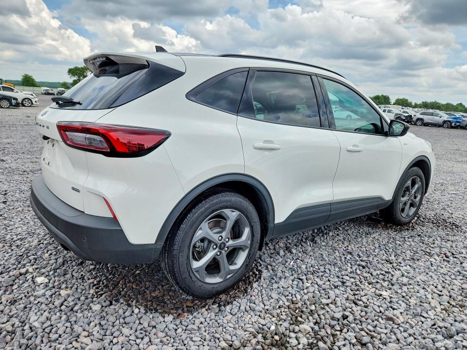 56546226 :رقم المزاد ، 1FMCU0MZXSUA78853 vin ، 2025 Ford Escape مزاد بيع