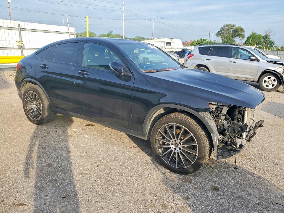 56131576 :رقم المزاد ، W1N0J8EB0MF907655 vin ، 2021 Mercedes-benz Glc Coupe مزاد بيع