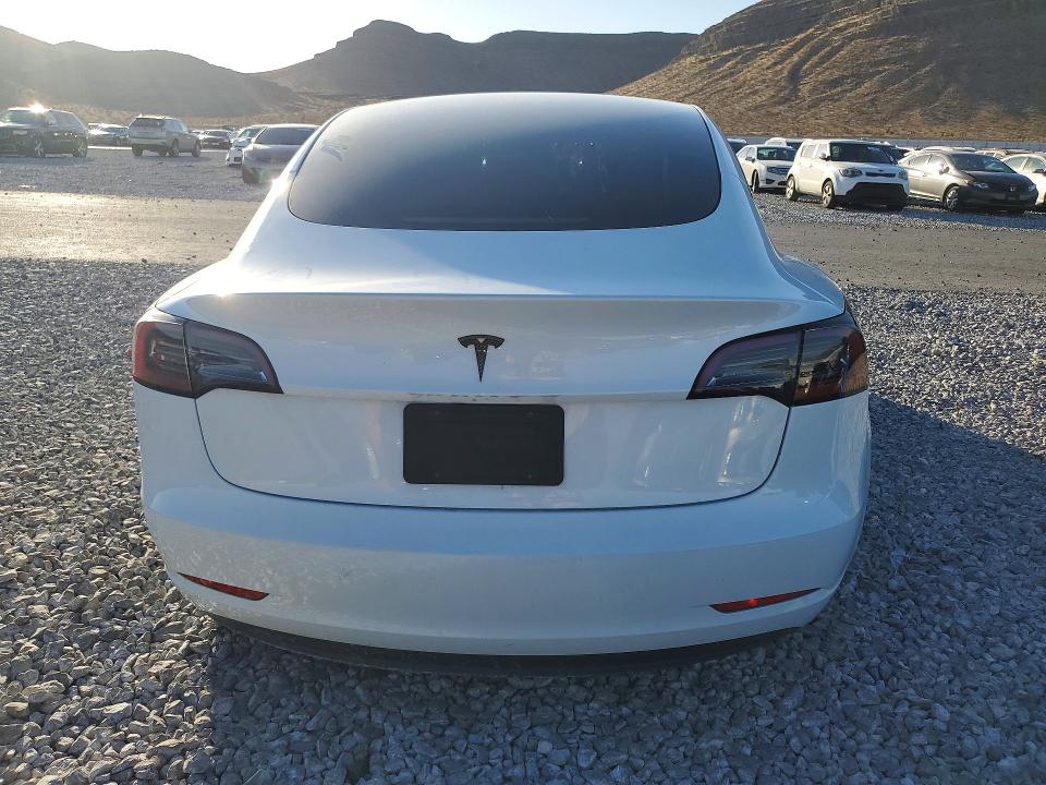 Продажа на аукционе авто 2023 Tesla Model 3, vin: 5YJ3E1EAXPF640203, номер лота: 56132256