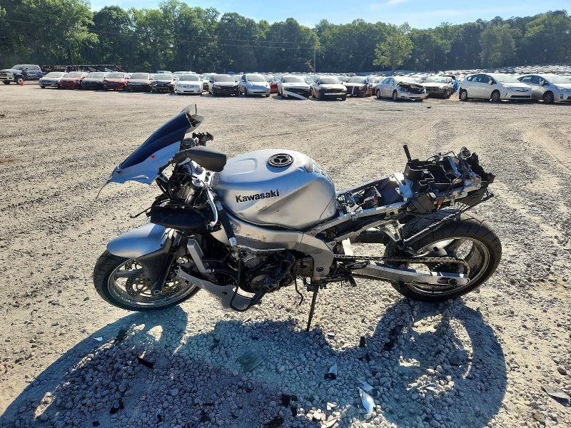 55647286 :رقم المزاد ، JKAZX4J116A060139 vin ، 2006 Kawasaki Zx600 مزاد بيع
