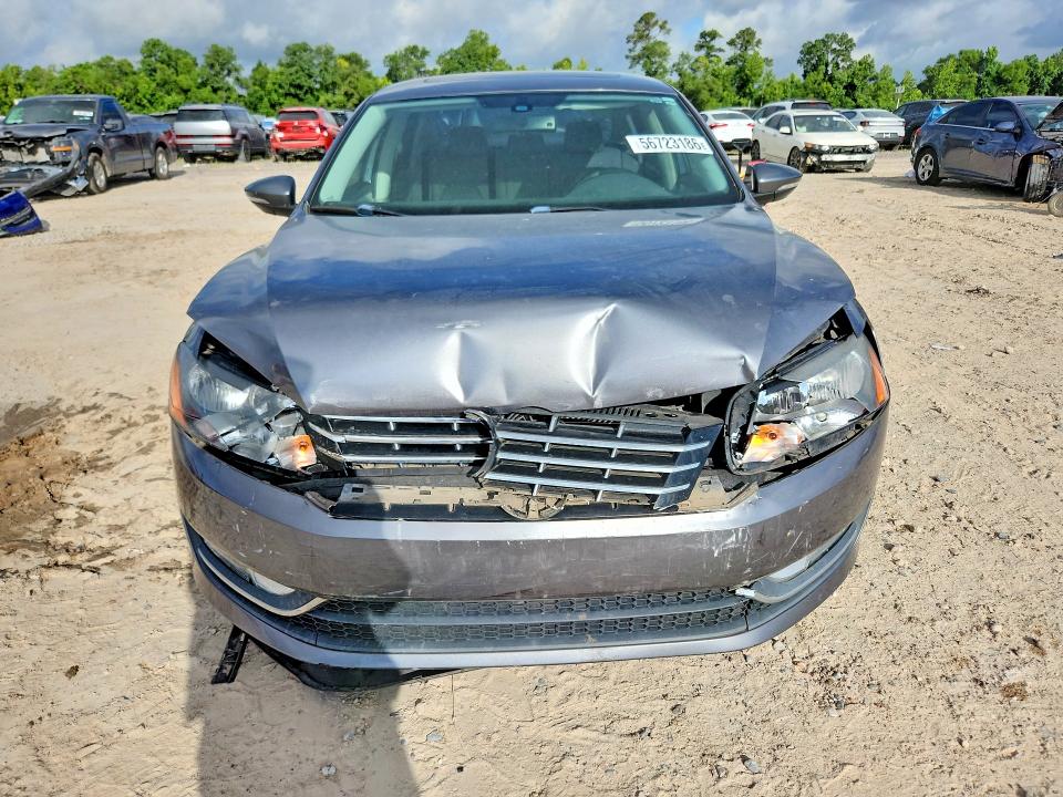 56723186 :رقم المزاد ، 1VWBM7A32CC047223 vin ، 2012 Volkswagen Passat مزاد بيع