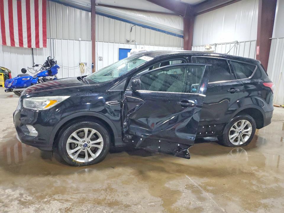 Продажа на аукционе авто 2017 Ford Escape, vin: 1FMCU9G91HUC88847, номер лота: 58540636