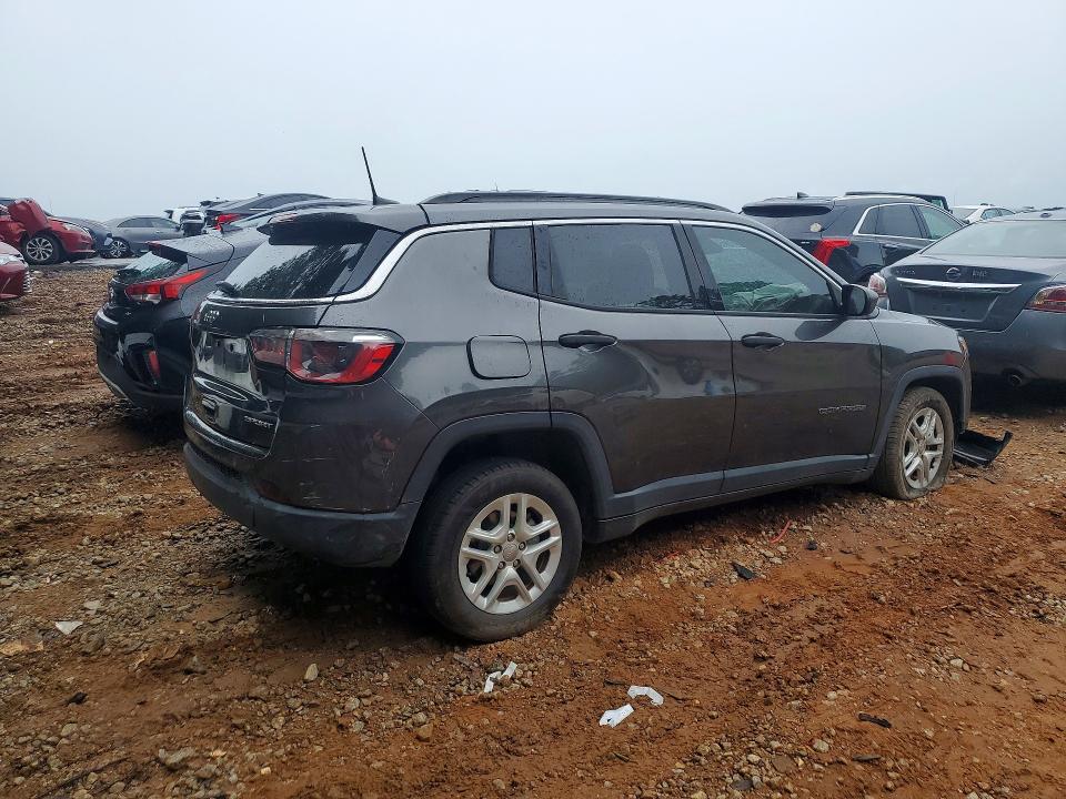 57602046 :رقم المزاد ، 3C4NJCAB8KT614076 vin ، 2019 Jeep Compass مزاد بيع