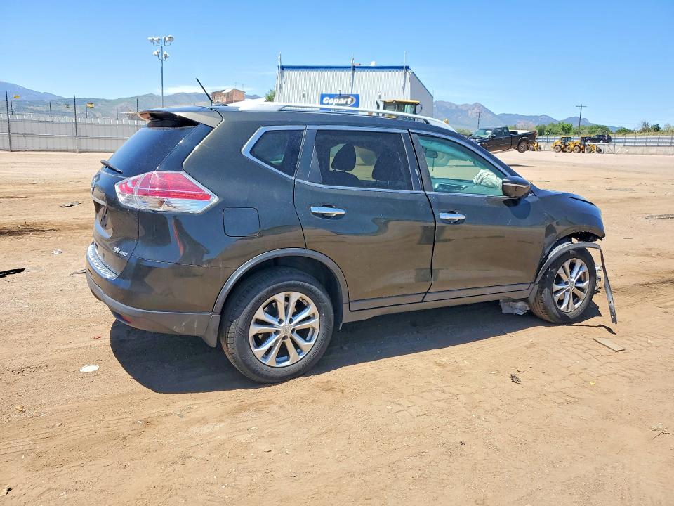 2015 Nissan Rogue მანქანა იყიდება აუქციონზე, vin: 5N1AT2MV2FC852558, აუქციონის ნომერი: 57603756
