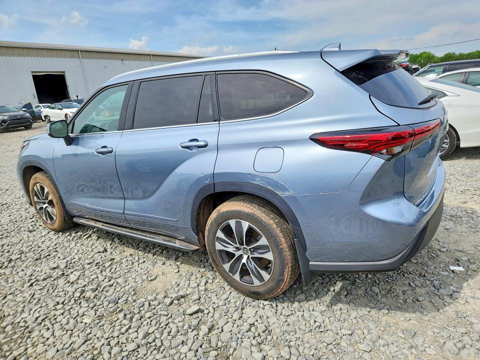 55650116 :رقم المزاد ، 5TDGZRBH5NS241939 vin ، 2022 Toyota Highlander مزاد بيع