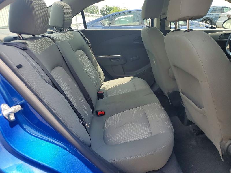 56892496 :رقم المزاد ، 1G1JB5SG7H4163604 vin ، 2017 Chevrolet Sonic مزاد بيع