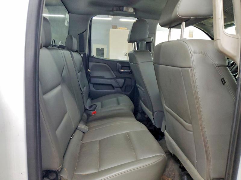 58886326 :رقم المزاد ، 1GC2CUEG9JZ351807 vin ، 2018 Chevrolet Silverado مزاد بيع