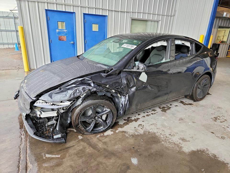 2026 Tesla Model Y მანქანა იყიდება აუქციონზე, vin: 7SAYGDED2TF643475, აუქციონის ნომერი: 57183786