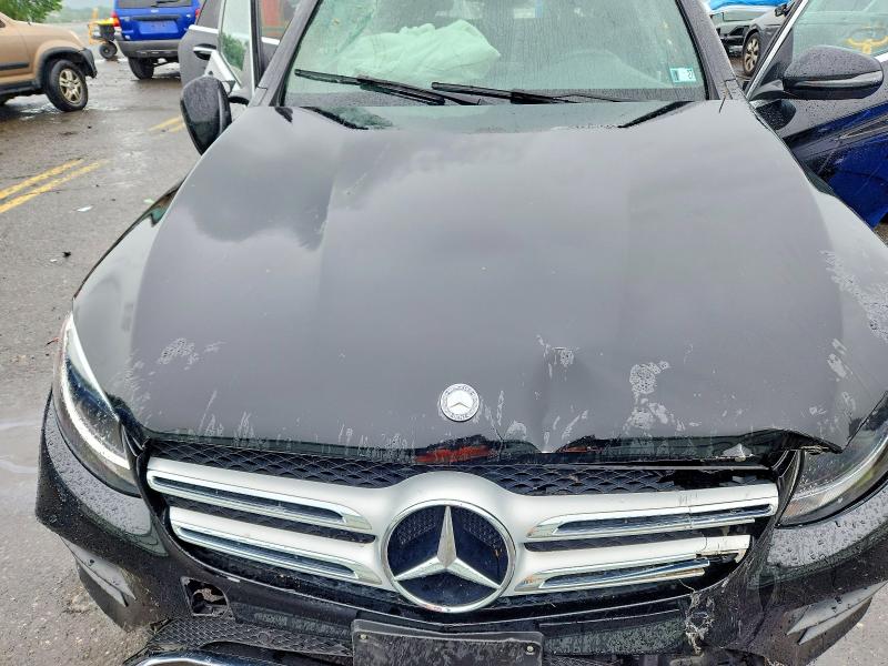 58270226 :رقم المزاد ، WDC0G4KB7HF140874 vin ، 2017 Mercedes-benz Glc مزاد بيع