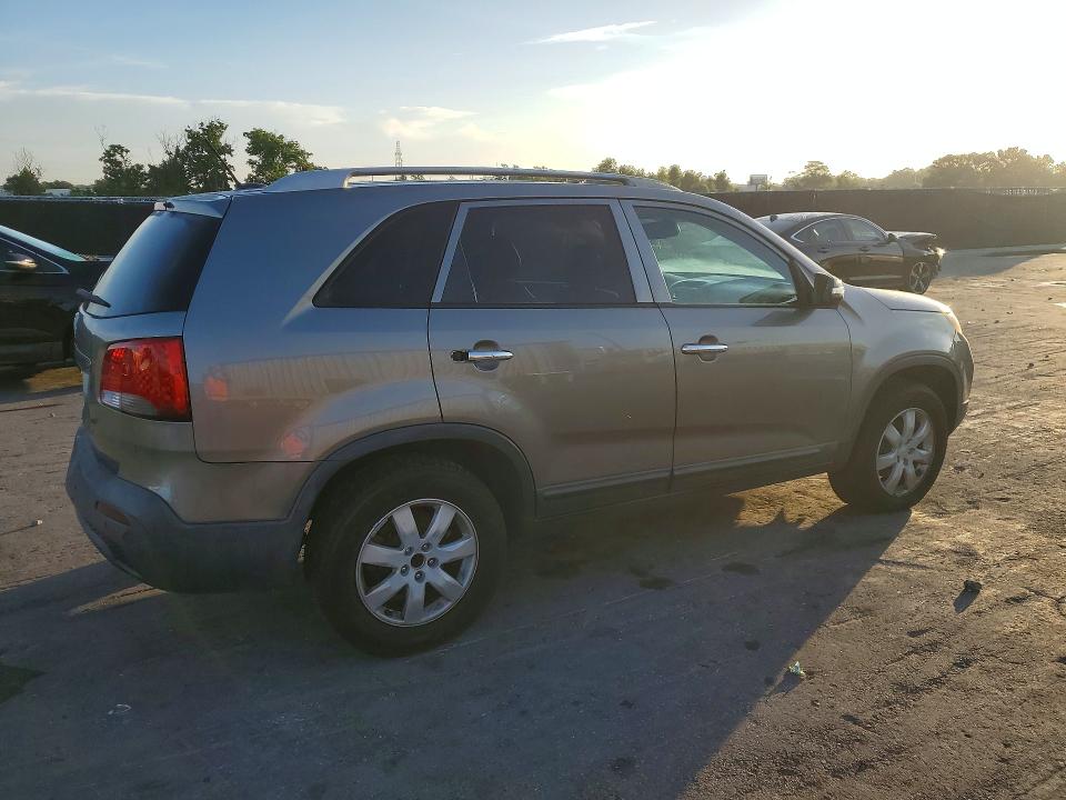 Продажа на аукционе авто 2011 Kia Sorento, vin: 5XYKT4A10BG114981, номер лота: 57609826