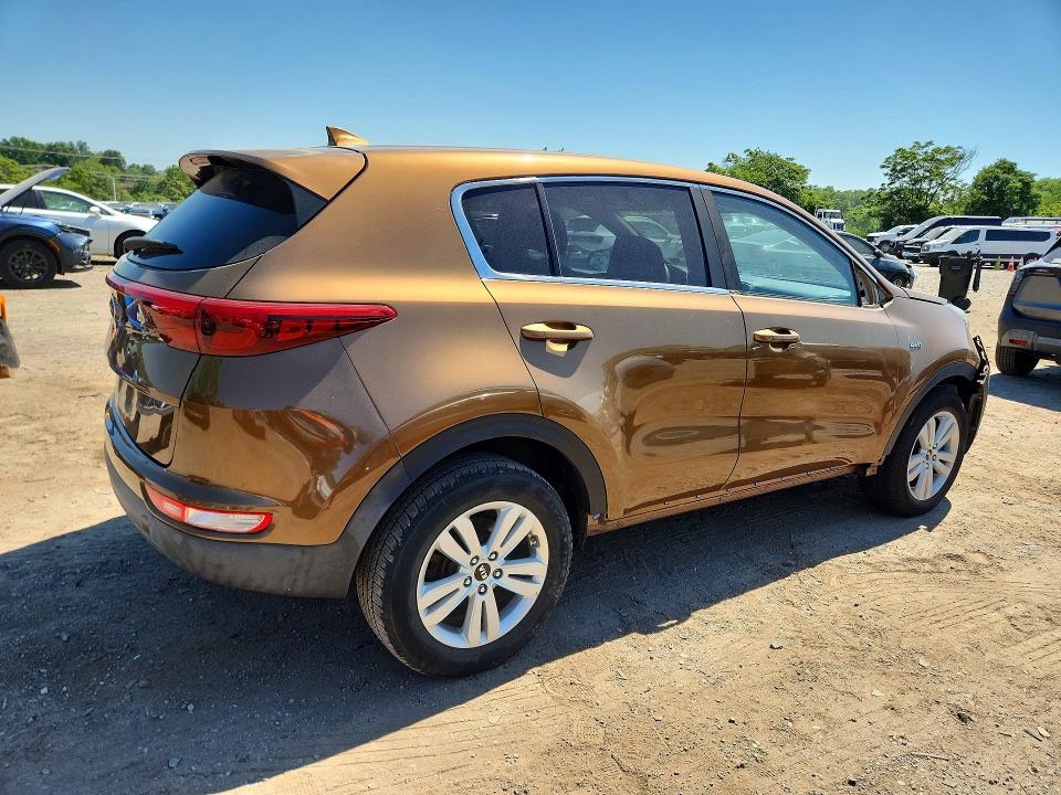 2017 Kia Sportage მანქანა იყიდება აუქციონზე, vin: KNDPMCAC1H7033248, აუქციონის ნომერი: 55938646