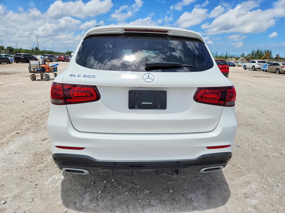 56573056 :رقم المزاد ، W1N0G8DB3NV375518 vin ، 2022 Mercedes-benz Glc مزاد بيع