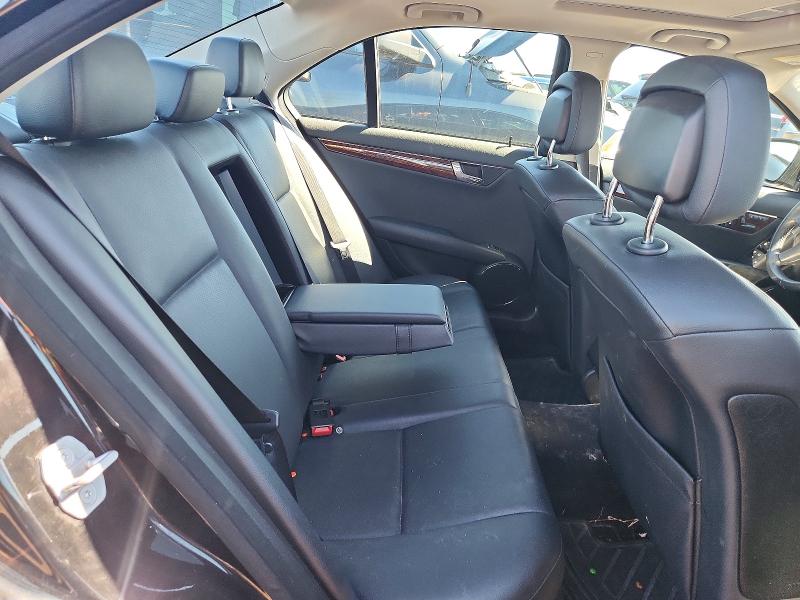 56853416 :رقم المزاد ، WDDGF81XX9F221404 vin ، 2009 Mercedes-benz C مزاد بيع
