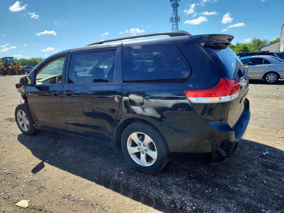 Продажа на аукционе авто 2014 Toyota Sienna, vin: 5TDKK3DCXES474552, номер лота: 56601926