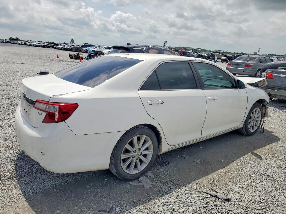 Продаж на аукціоні авто 2014 Toyota Camry, vin: 4T4BF1FK1ER426917, номер лоту: 55859896