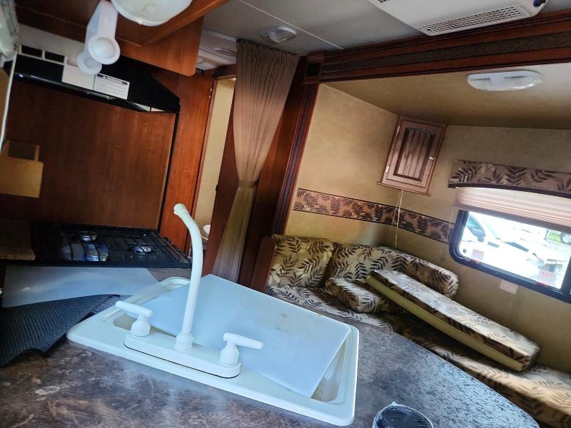 Продажа на аукционе авто 2013 Jayco Jay Feather Ultra Li, vin: 1UJBJ0BM9D1JW0058, номер лота: 53784256