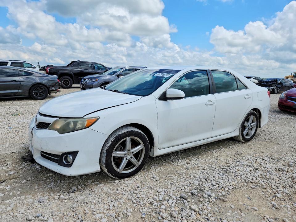 57379096 :رقم المزاد ، 4T1BF1FK9DU672929 vin ، 2013 Toyota Camry مزاد بيع