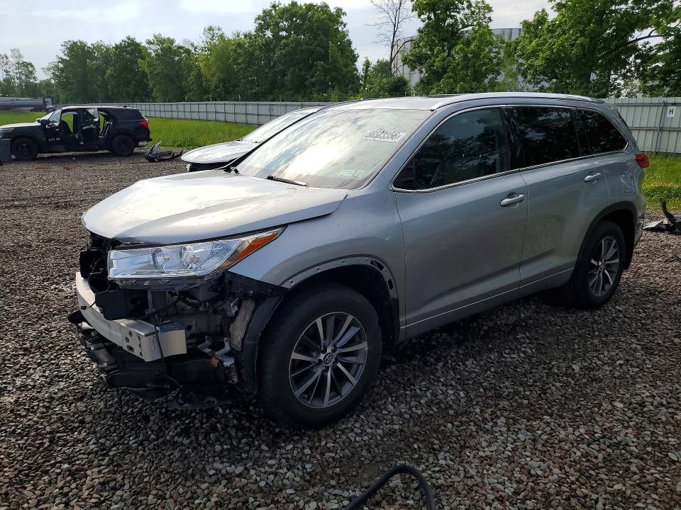 Продажа на аукционе авто 2017 Toyota Highlander, vin: 5TDJZRFH8HS382489, номер лота: 56513356