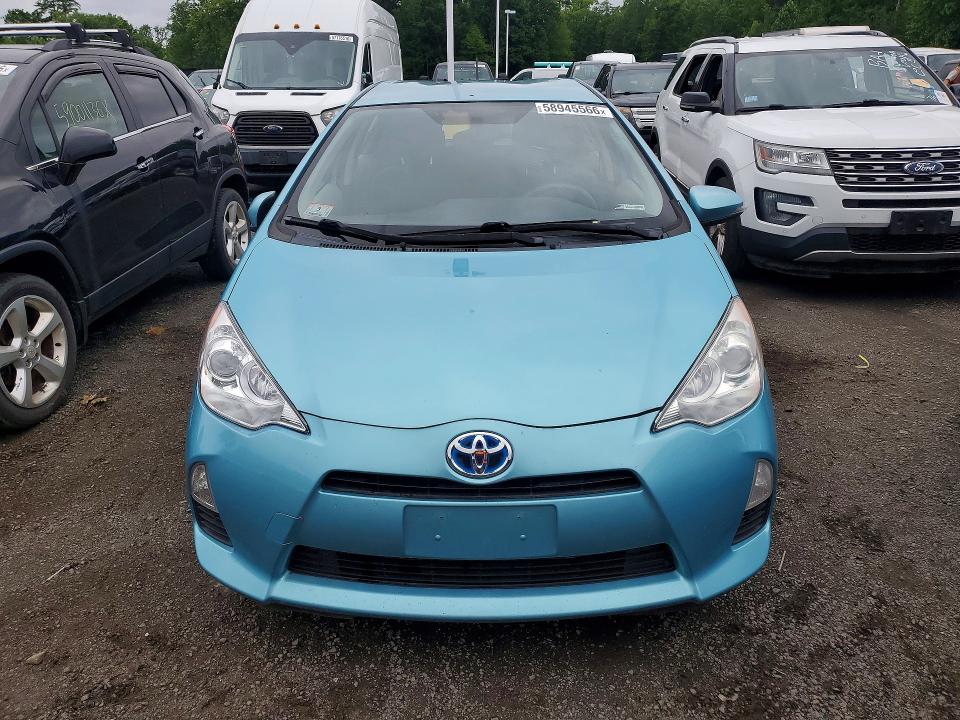 2013 Toyota Prius C მანქანა იყიდება აუქციონზე, vin: JTDKDTB32D1043986, აუქციონის ნომერი: 58945566