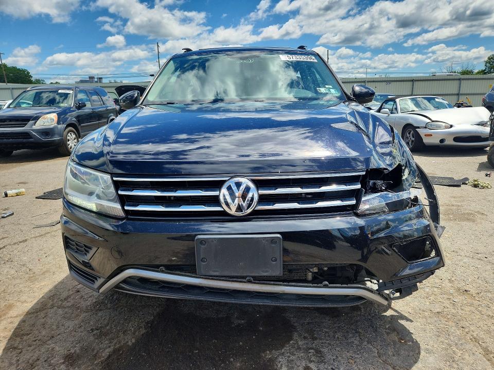 57335396 :رقم المزاد ، 3VV2B7AXXKM057685 vin ، 2019 Volkswagen Tiguan مزاد بيع