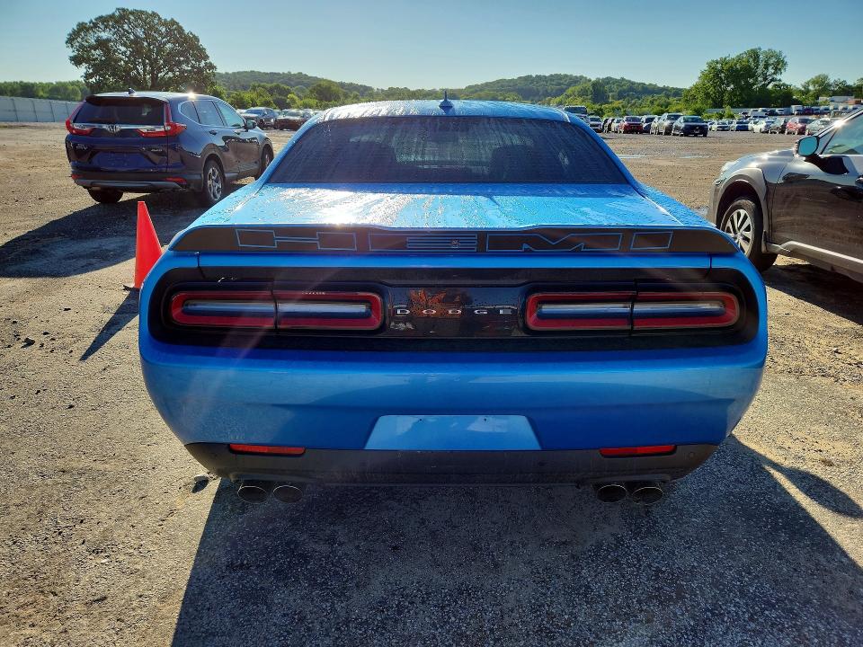 2015 Dodge Challenger მანქანა იყიდება აუქციონზე, vin: 2C3CDZBT5FH889013, აუქციონის ნომერი: 57154856