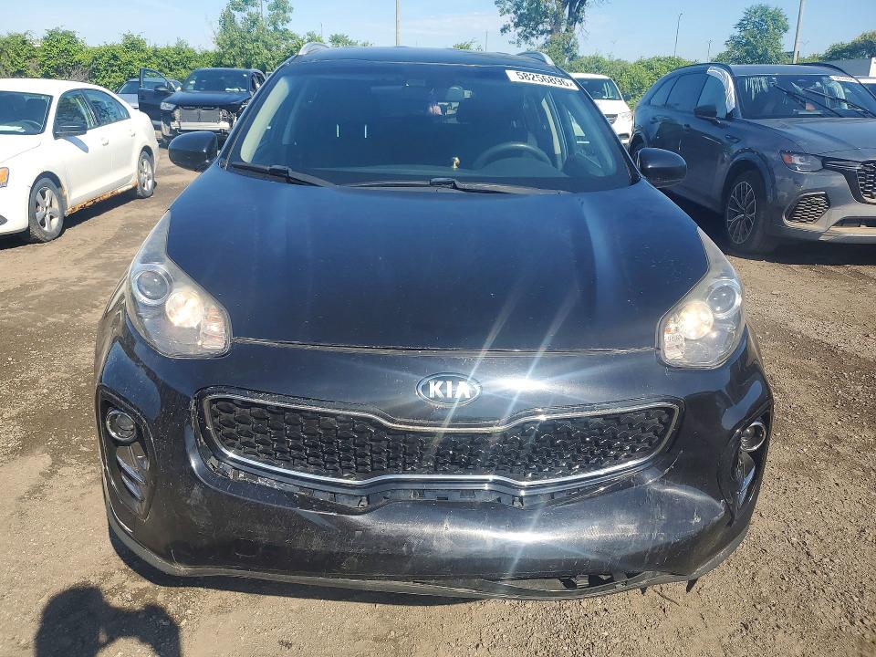 58256896 :رقم المزاد ، KNDPMCAC5H7136611 vin ، 2017 Kia Sportage مزاد بيع
