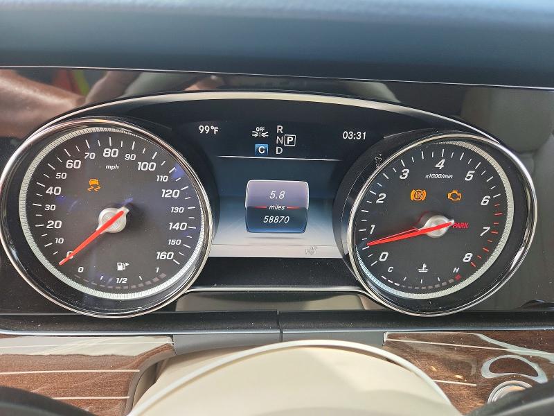 58985056 :رقم المزاد ، WDD1J6GB7JF063418 vin ، 2018 Mercedes-benz E مزاد بيع