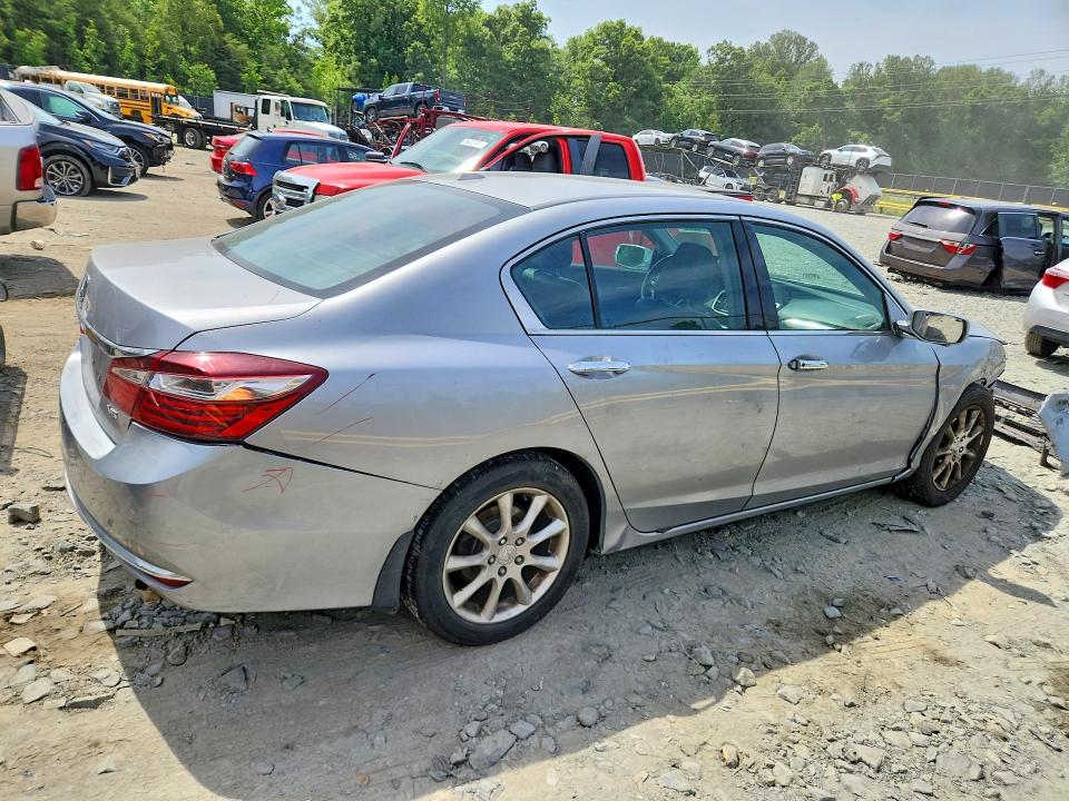 2017 Honda Accord მანქანა იყიდება აუქციონზე, vin: 1HGCR3F85HA010404, აუქციონის ნომერი: 55900056