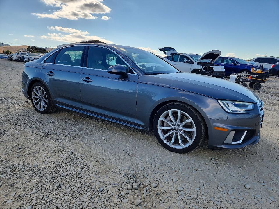 Продаж на аукціоні авто 2019 Audi A4, vin: WAUFNAF41KN001849, номер лоту: 59207606
