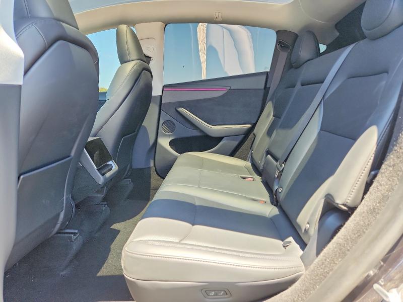 Продажа на аукционе авто 2026 Tesla Model Y, vin: 7SAYGDEE8TF404330, номер лота: 57397196