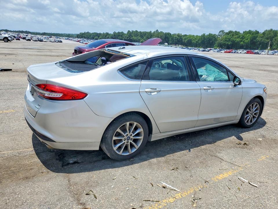 57870186 :رقم المزاد ، 3FA6P0HD1HR244559 vin ، 2017 Ford Fusion مزاد بيع