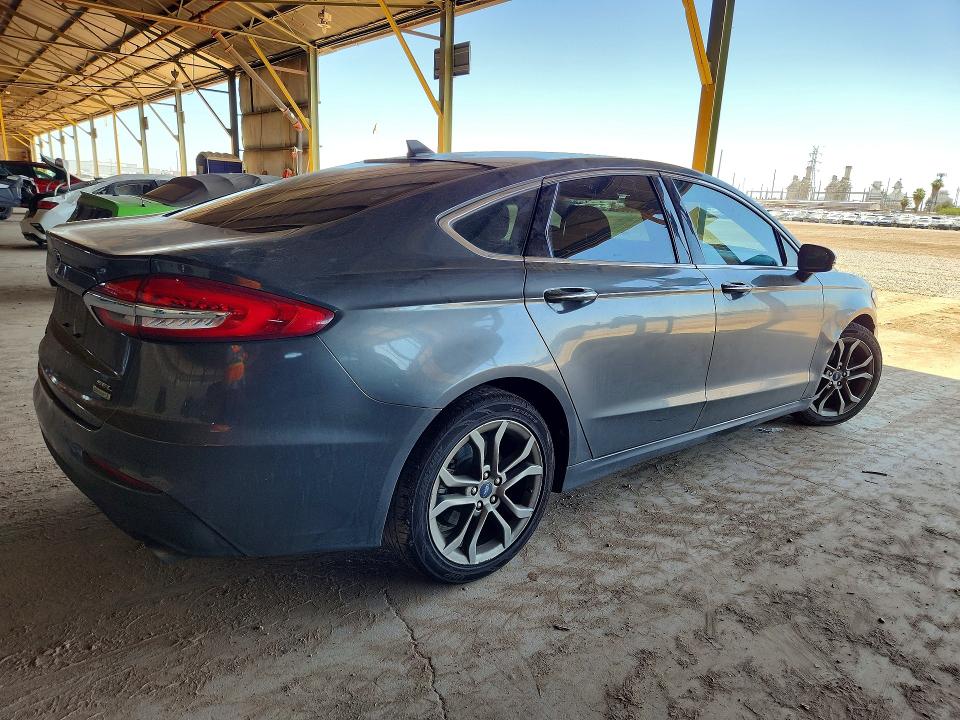 56034686 :رقم المزاد ، 3FA6P0CD1KR234287 vin ، 2019 Ford Fusion مزاد بيع