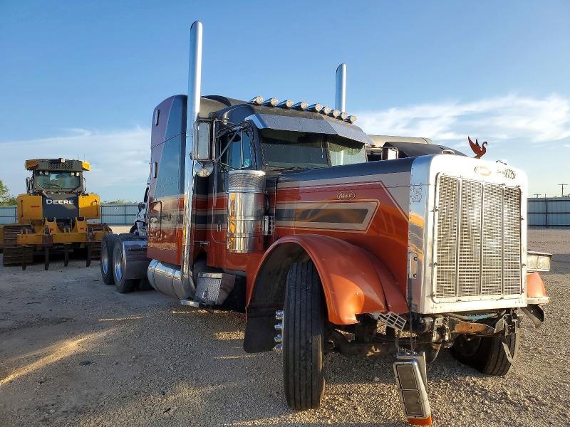56528736 :رقم المزاد ، 1XP5DB9XX2N570274 vin ، 2002 Peterbilt 379 مزاد بيع