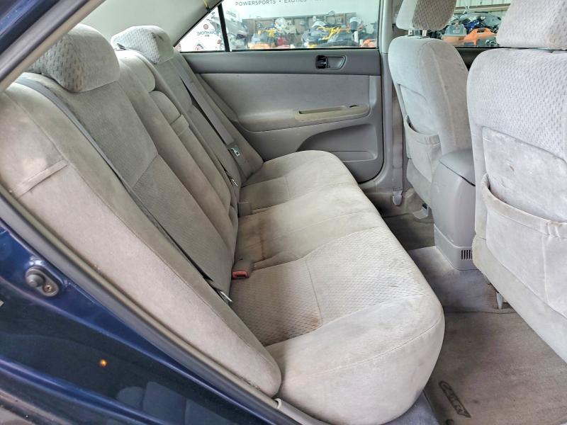 56466086 :رقم المزاد ، 4T1BE32K14U294206 vin ، 2004 Toyota Camry مزاد بيع