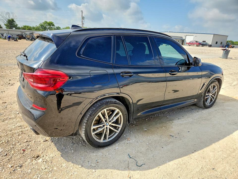 58225666 :رقم المزاد ، 5UXTS3C56J0Y99026 vin ، 2018 Bmw X3 مزاد بيع