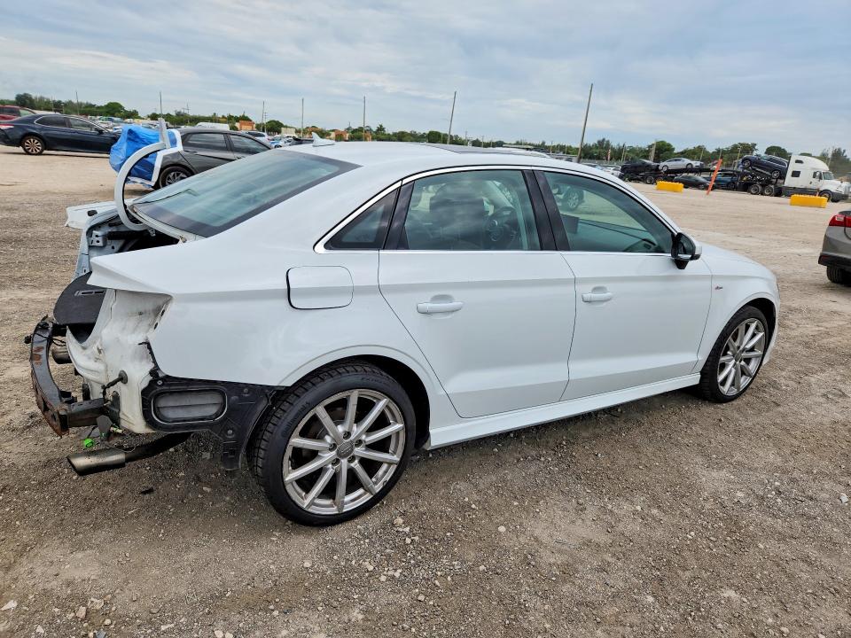 Продажа на аукционе авто 2015 Audi A3, vin: WAUKFHFF3F1021622, номер лота: 56333406