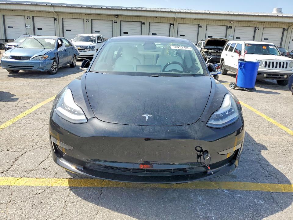 Продажа на аукционе авто 2019 Tesla Model 3, vin: 5YJ3E1EAXKF301675, номер лота: 59237486