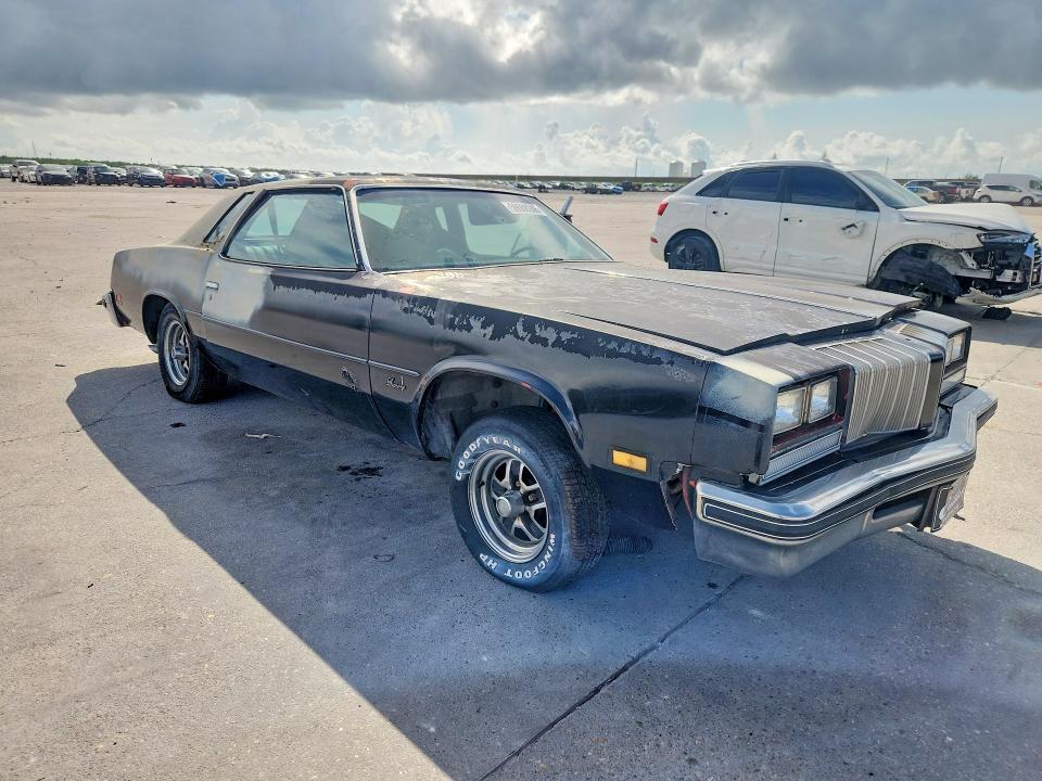 59008246 :رقم المزاد ، 3J57K7R143425 vin ، 1977 Olds Cutlass مزاد بيع