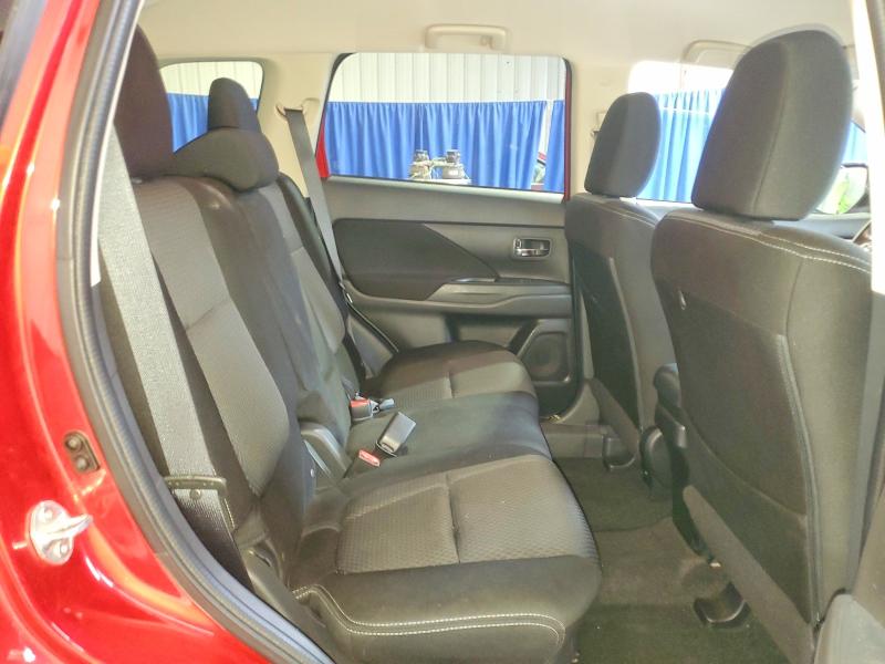57630936 :رقم المزاد ، JA4AZ3A38JZ014028 vin ، 2018 Mitsubishi Outlander مزاد بيع
