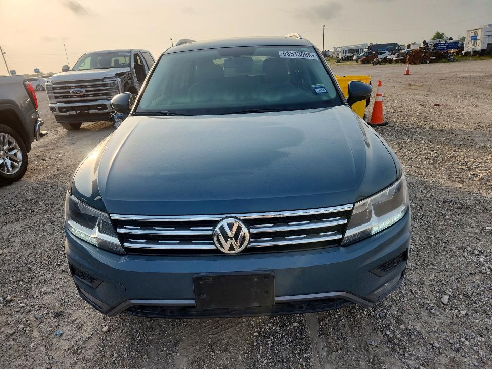 58513066 :رقم المزاد ، 3VV3B7AX0KM159050 vin ، 2019 Volkswagen Tiguan مزاد بيع