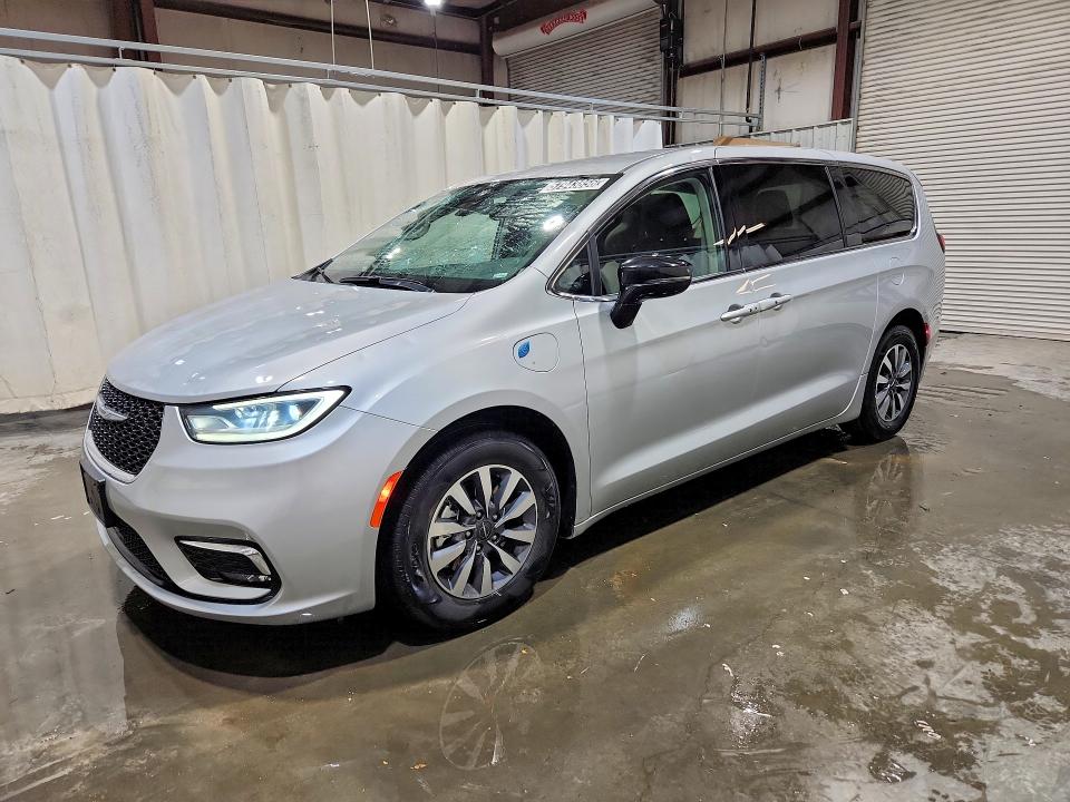 57943856 :رقم المزاد ، 2C4RC1S76RR177797 vin ، 2024 Chrysler Pacifica مزاد بيع