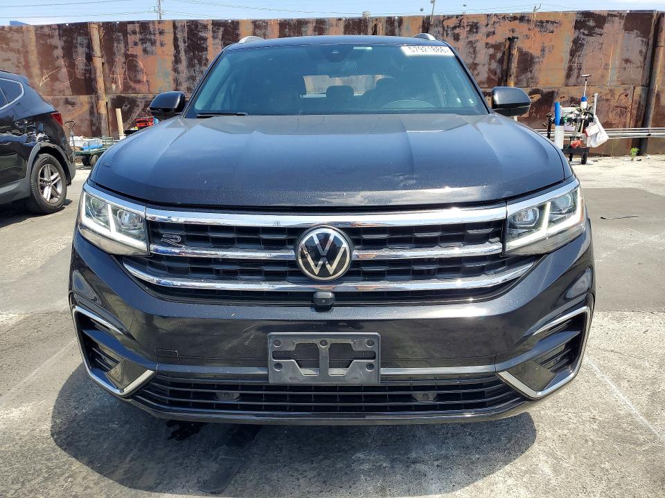 2020 Volkswagen Atlas Cross Sport მანქანა იყიდება აუქციონზე, vin: 1V2TE2CA6LC221585, აუქციონის ნომერი: 57921886