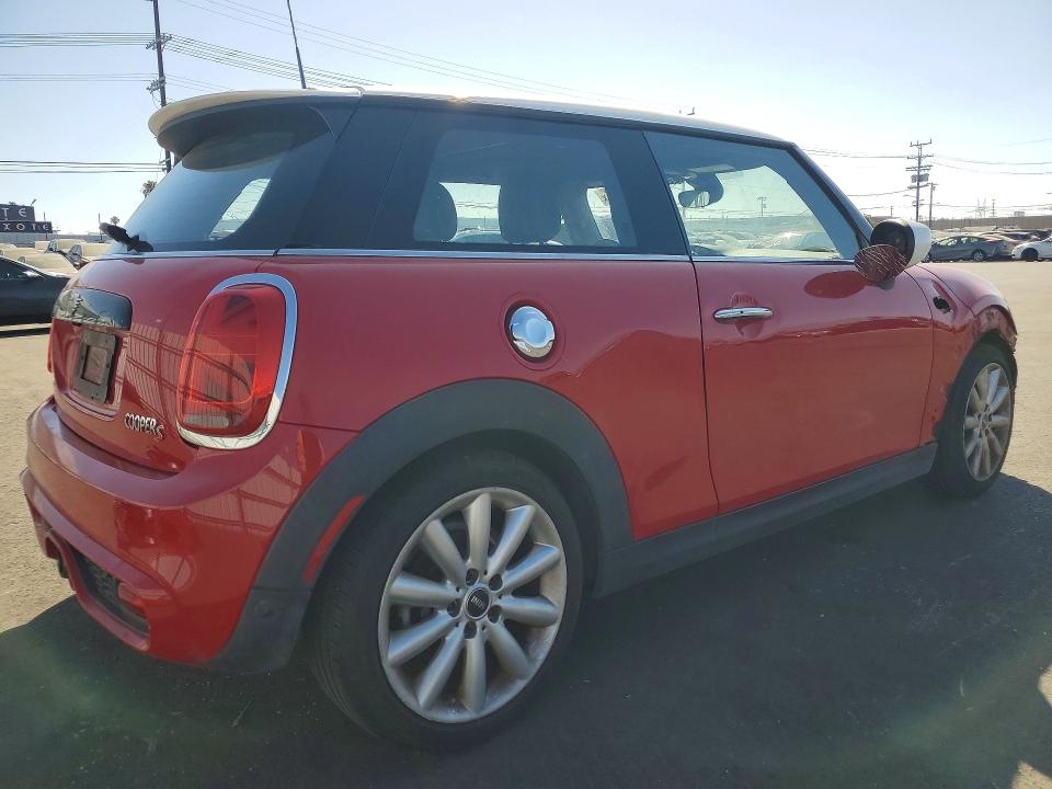 Продажа на аукционе авто 2020 Mini Cooper, vin: WMWXR5C08L2L67229, номер лота: 55645196