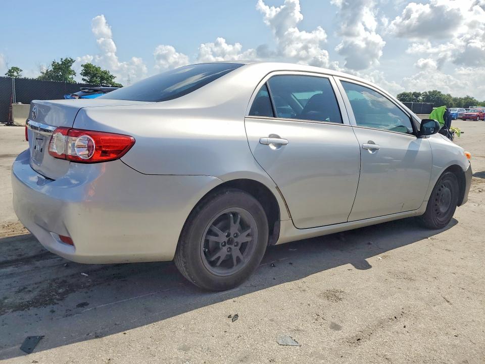 Aukcja sprzedaży 2013 Toyota Corolla, vin: 2T1BU4EE9DC965802, numer aukcji: 41634236