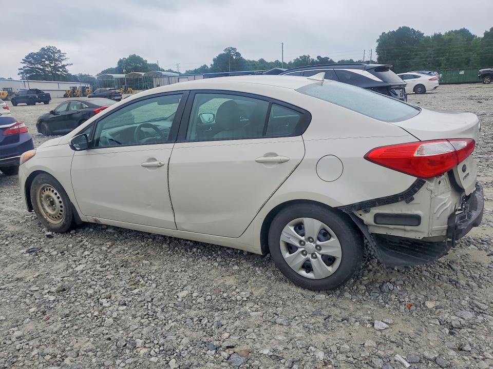 56876796 :رقم المزاد ، KNAFK4A60F5392565 vin ، 2015 Kia Forte مزاد بيع